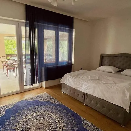 Luxury With Outdoor Pool Stens Una Vila Bihac