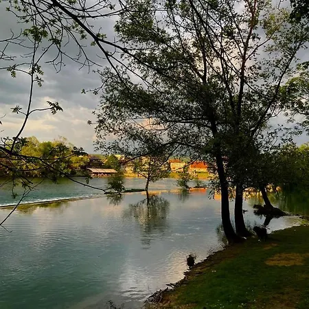 Luxury With Outdoor Pool Stens Una Vila Bihac