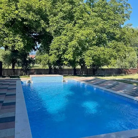 Vila Luxury With Outdoor Pool Stens Una