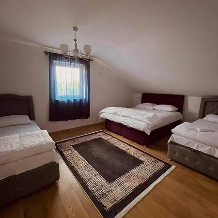 Luxury With Outdoor Pool Stens Una Vila