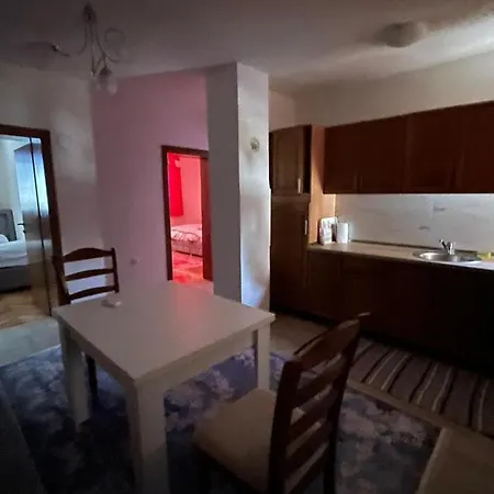 Luxury With Outdoor Pool Stens Una Vila